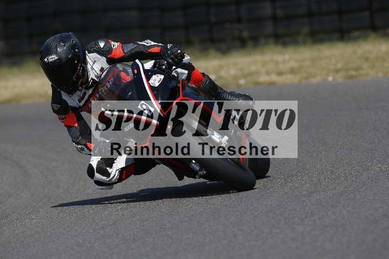 /Archiv-2023/28 05.06.2023 Moto Club Anneau du Rhin/rouge-expert/9